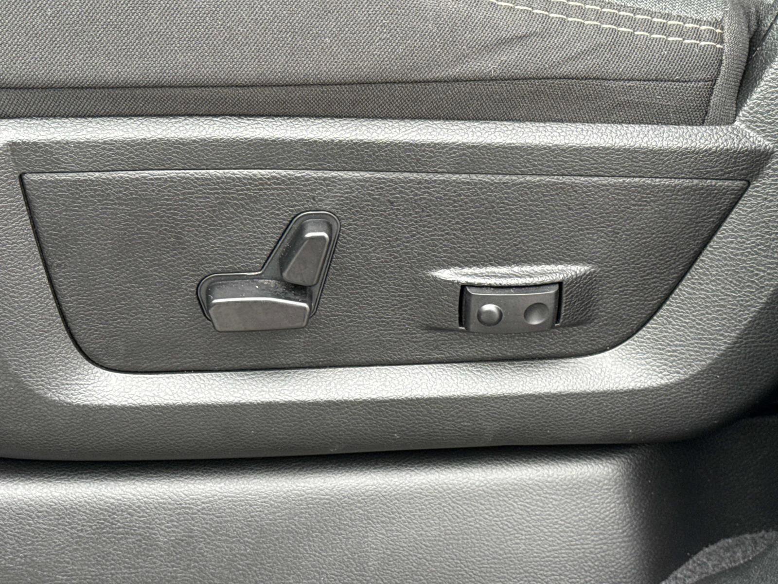 Used 2025 RAM 2500 Big Horn image 15