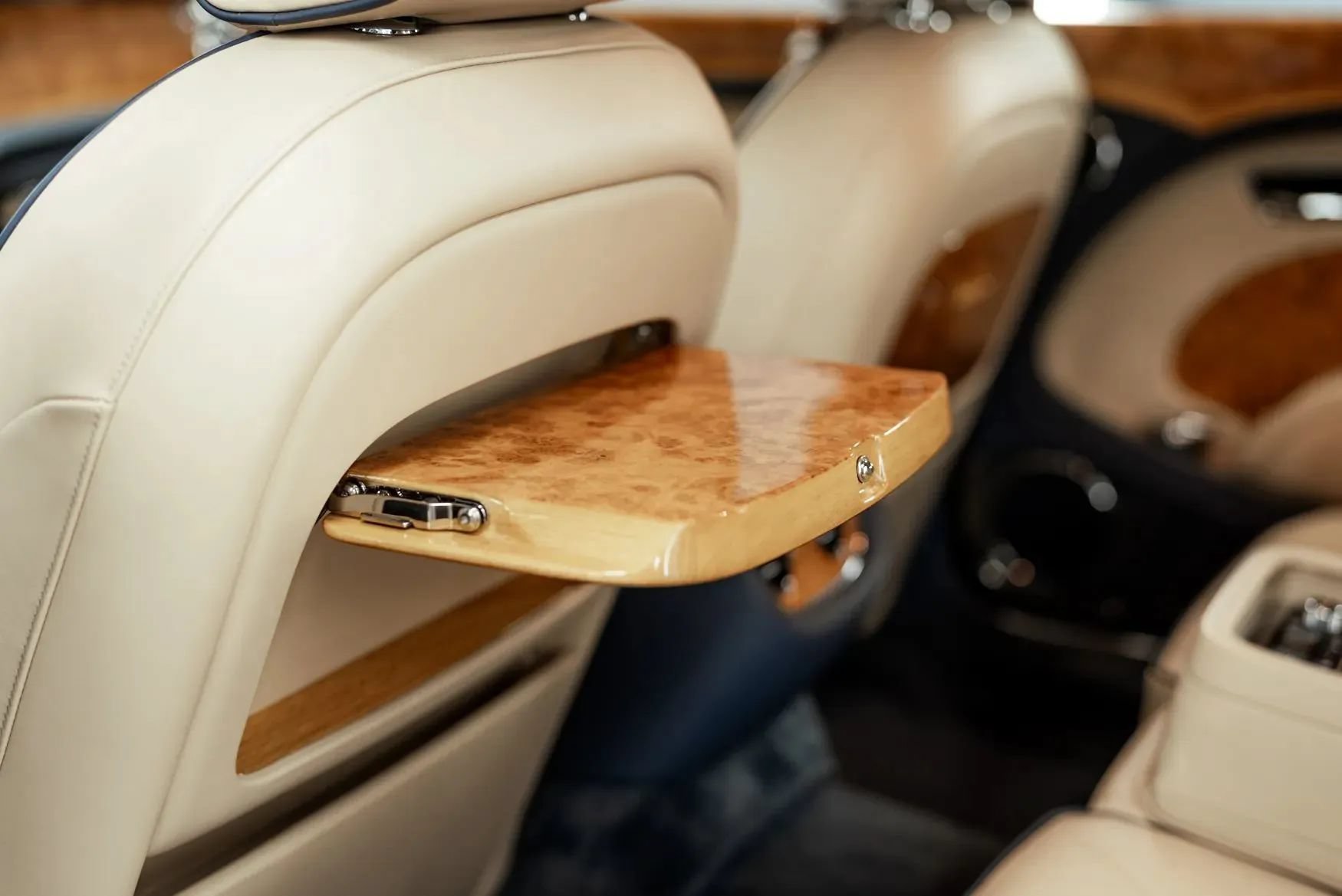 Used 2011 Bentley Mulsanne RWD image 24