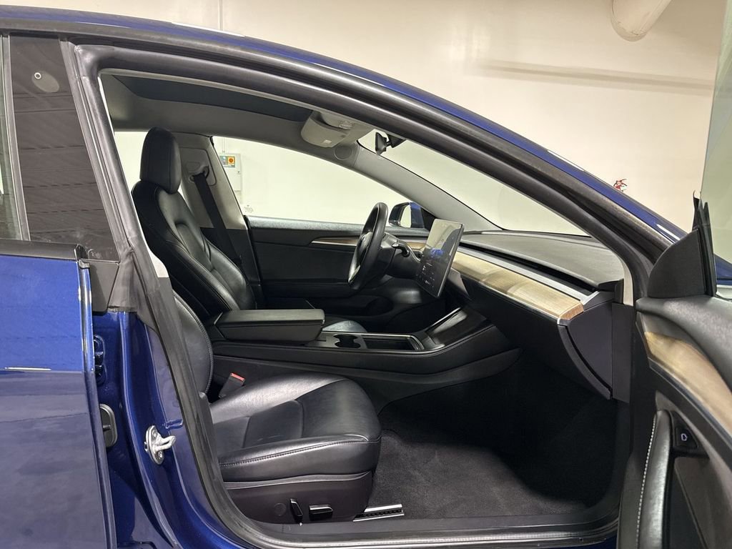 Used 2022 Tesla Model 3 image 22