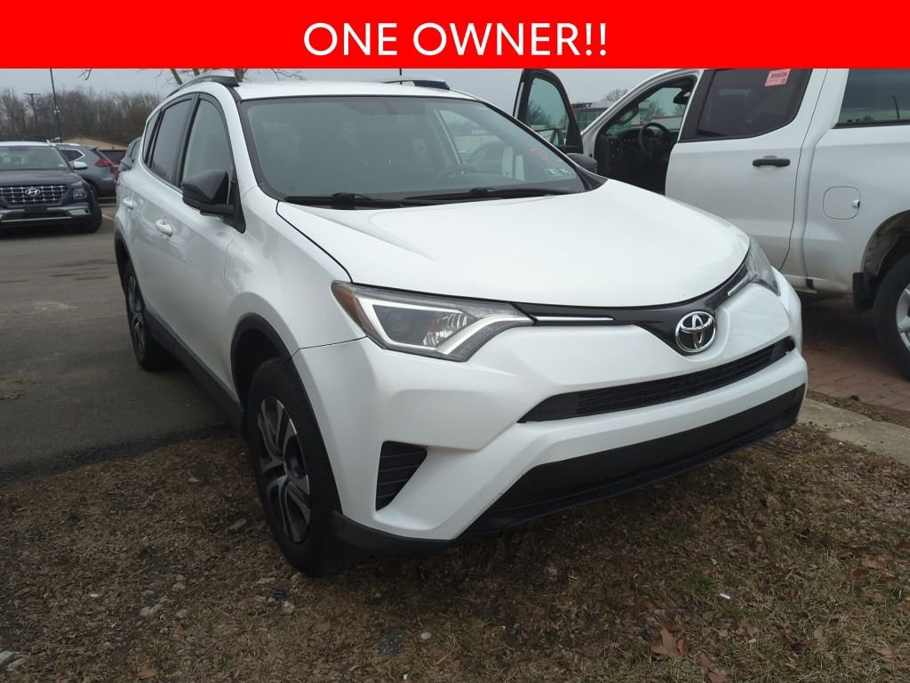 Used 2016 Toyota RAV4 LE image 3