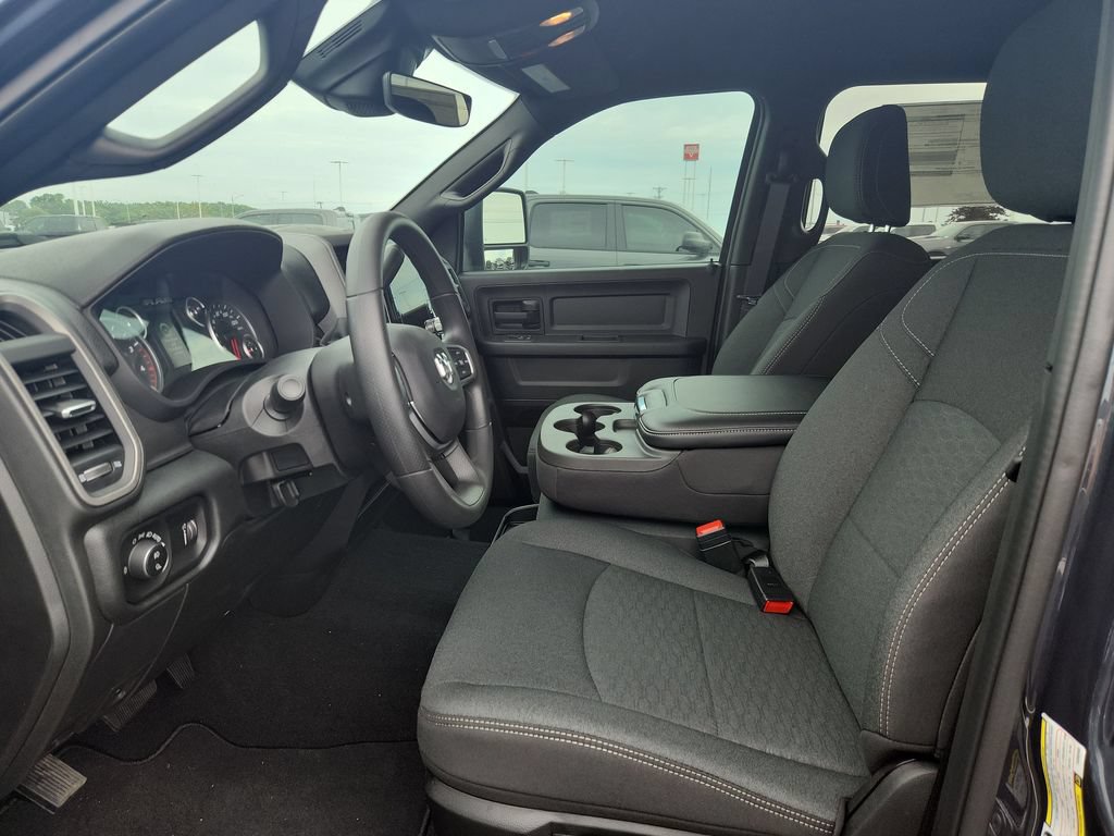 New 2026 RAM 3500 Tradesman AWD/4WD image 10