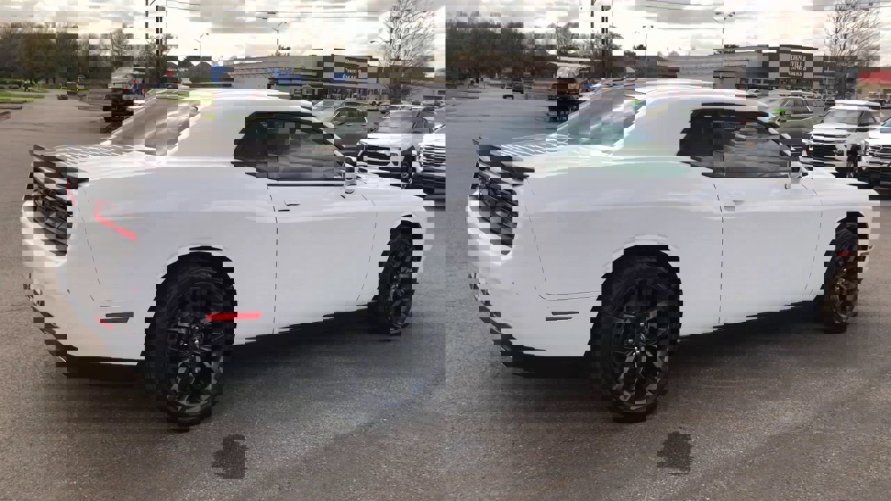 Used 2021 Dodge Challenger SXT w/ Blacktop Package image 7