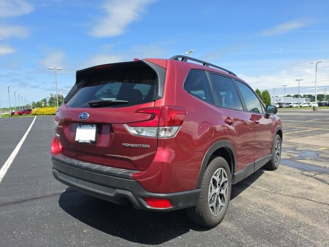 Used 2023 Subaru Forester Premium AWD/4WD image 3