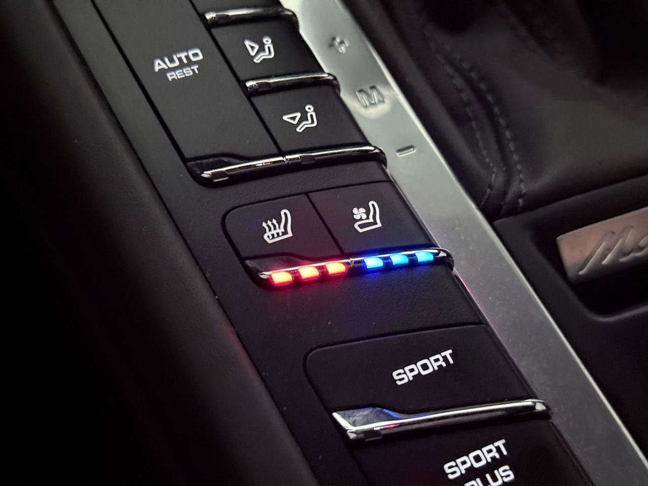 Used 2018 Porsche Macan GTS w/ Premium Package Plus image 40