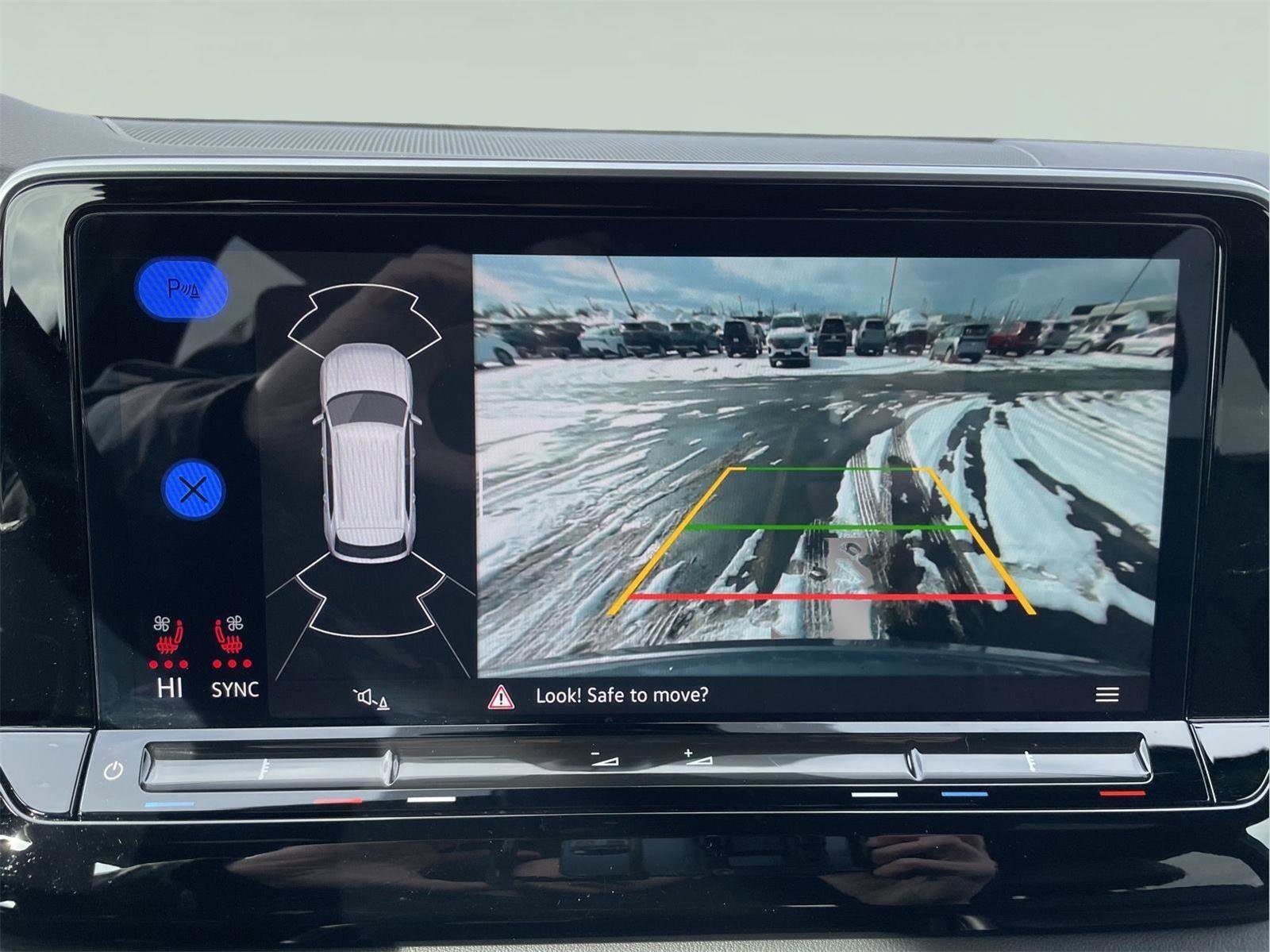 Used 2024 Volkswagen Atlas Cross Sport SEL R-Line image 29