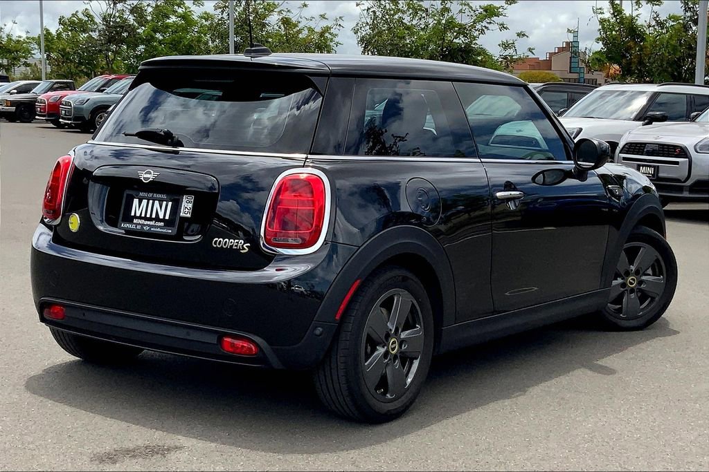 Certified 2024 MINI Cooper SE image 14