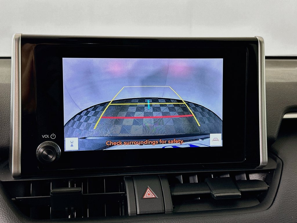Used 2025 Toyota RAV4 LE AWD/4WD image 13