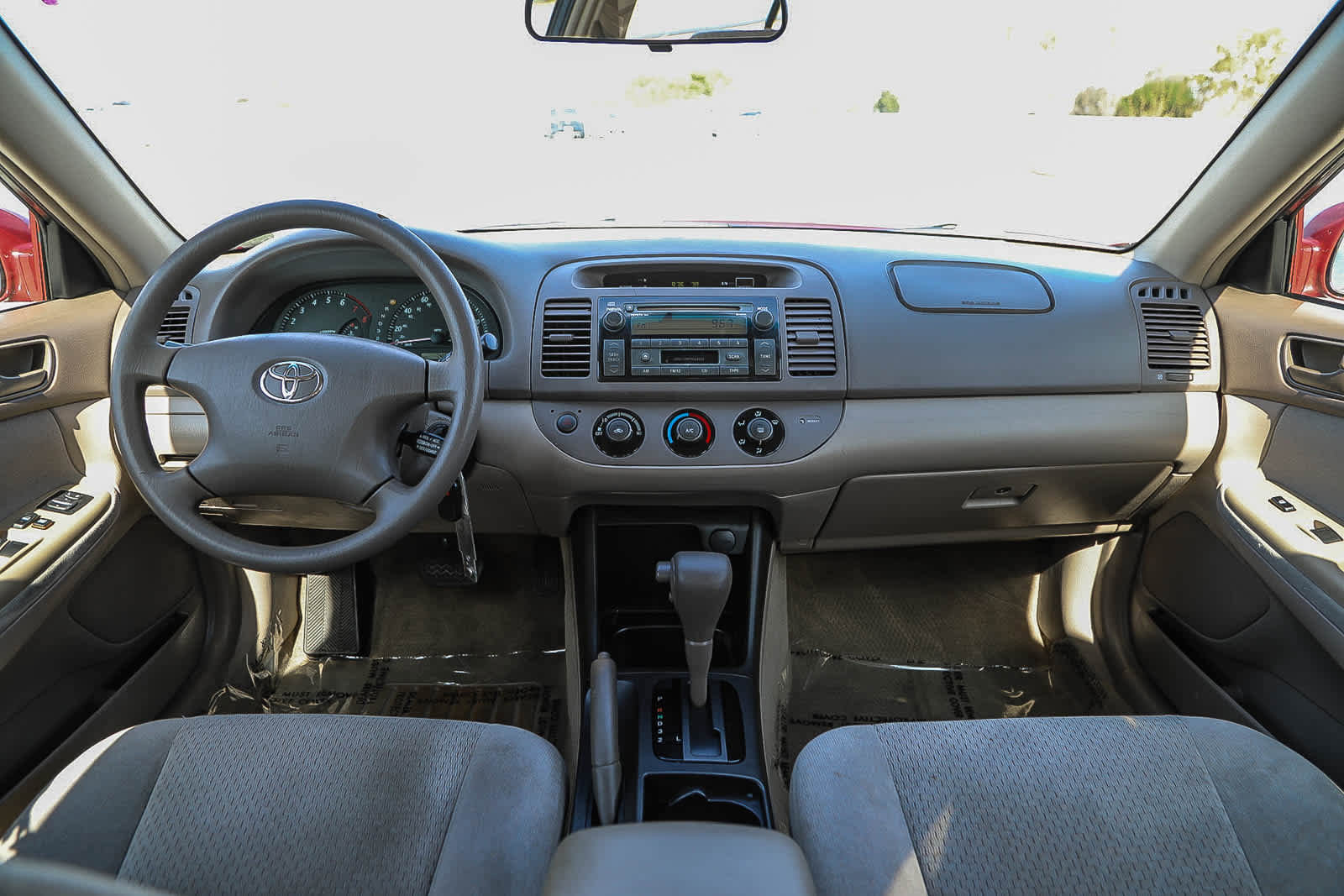 Used 2004 Toyota Camry LE image 11