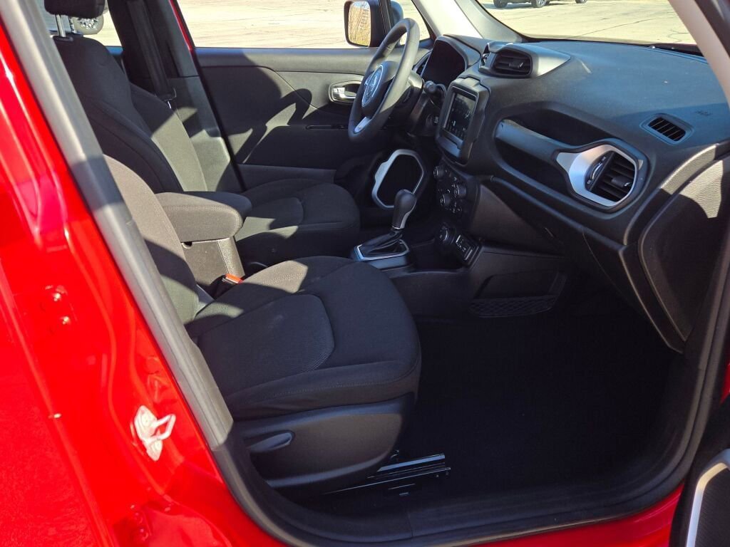 Used 2021 Jeep Renegade Sport AWD/4WD image 9