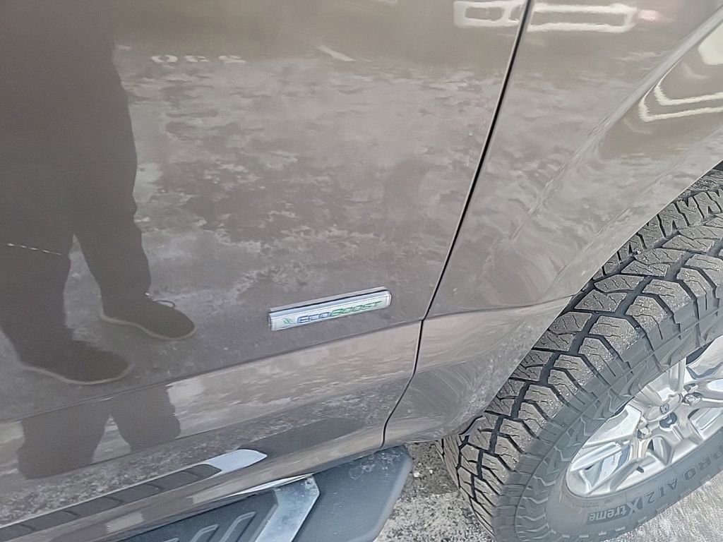 Used 2017 Ford F150 XLT w/ Equipment Group 302A Luxury image 12