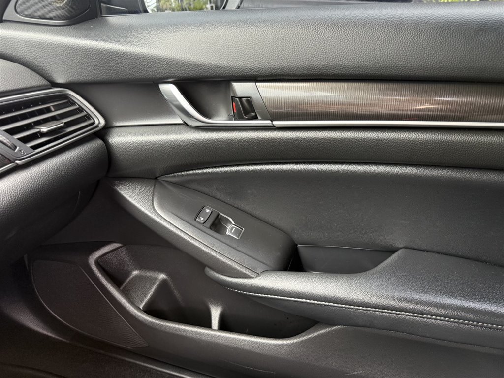 Used 2022 Honda Accord Sport image 30