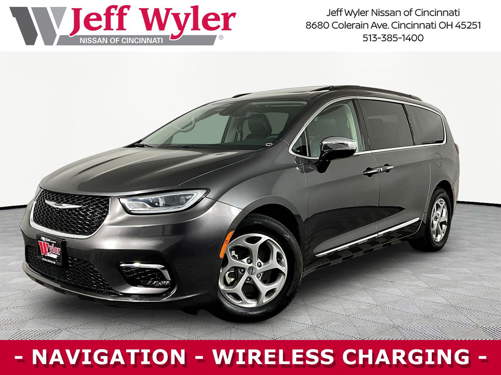 Used 2023 Chrysler Pacifica Limited FWD video 1