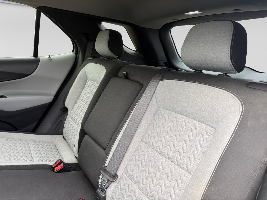 Used 2023 Chevrolet Equinox LT AWD/4WD image 36