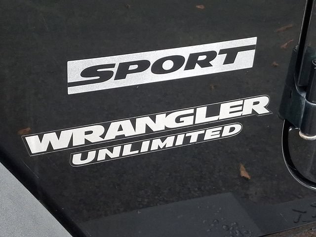 Used 2012 Jeep Wrangler Unlimited Sport AWD/4WD image 35
