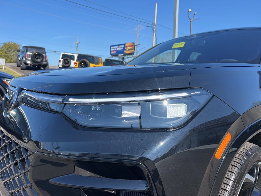 New 2026 Volkswagen Tiguan SEL R-Line image 9