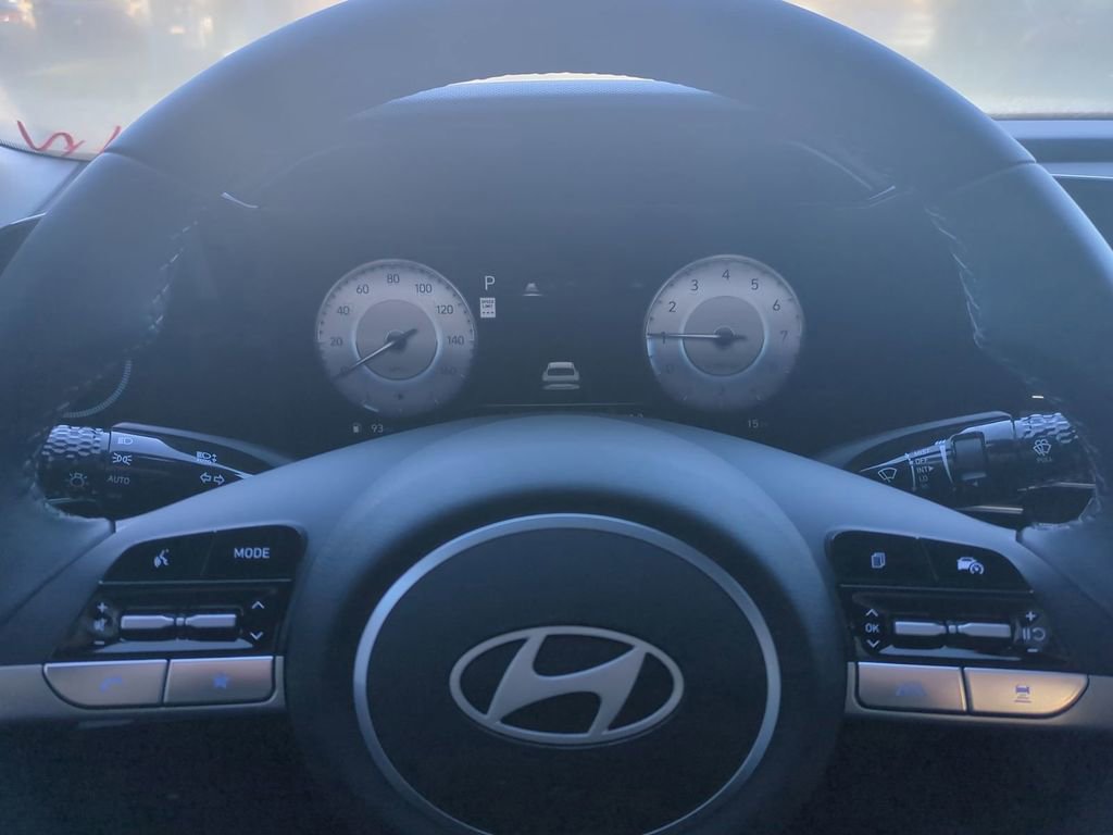 New 2026 Hyundai Elantra Limited image 33