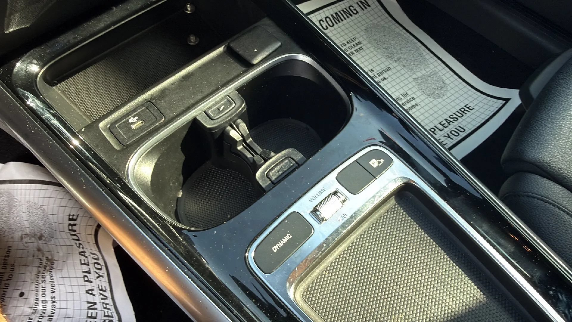 Used 2025 Mercedes-Benz GLA 250 image 16