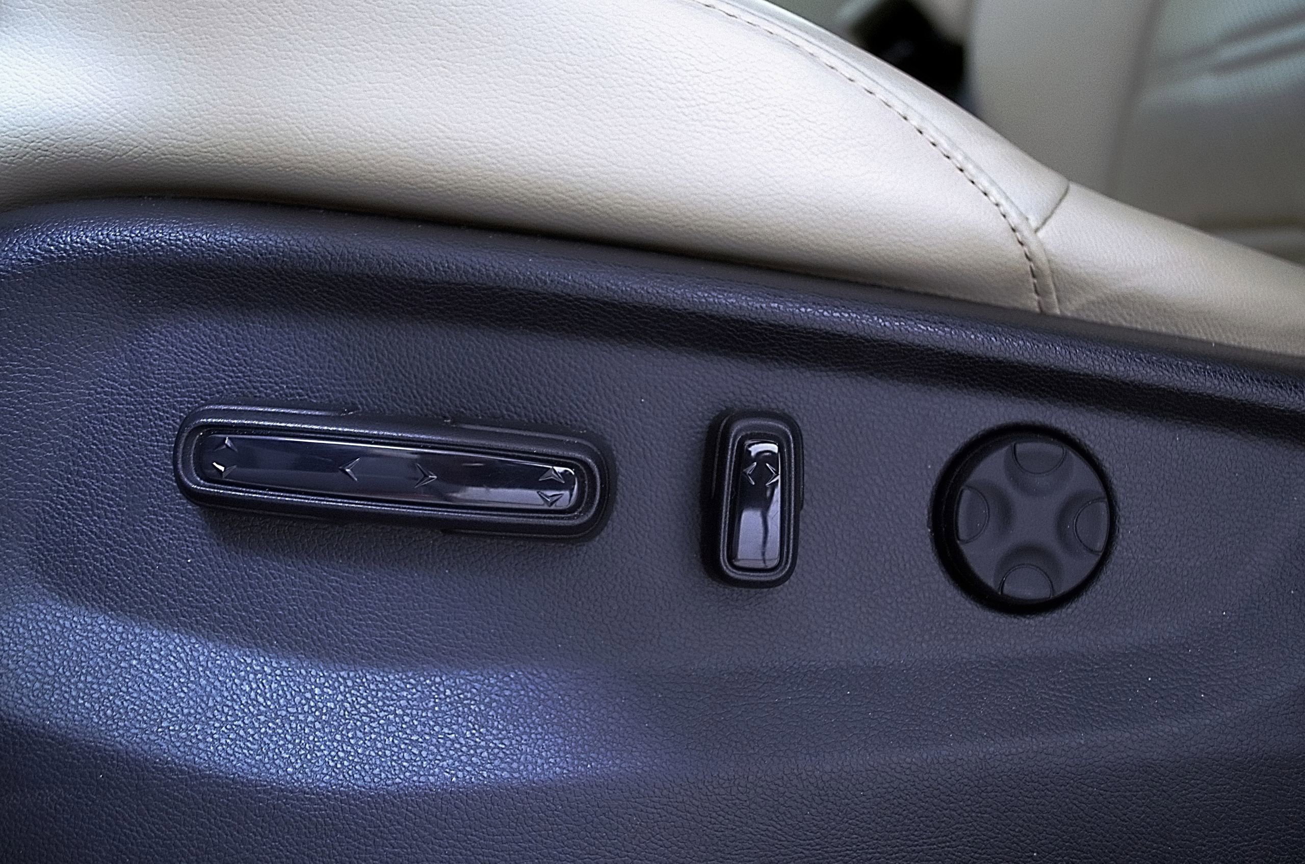 Used 2017 Honda CR-V EX-L image 23