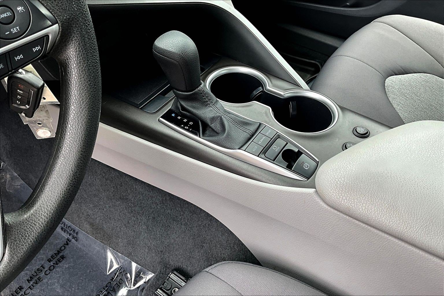 Used 2023 Toyota Camry LE AWD/4WD image 14