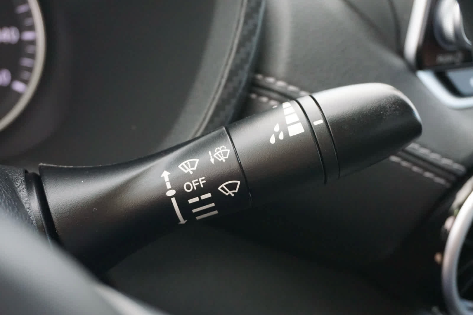 Used 2025 Nissan Sentra SV FWD image 20