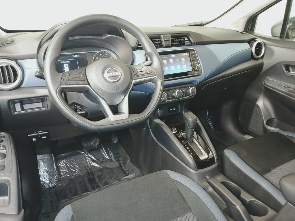 Used 2025 Nissan Versa SV w/ Trunk Package FWD image 8
