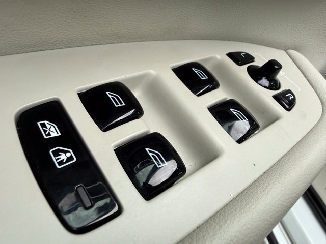 Used 2023 Volvo XC90 B5 Core AWD/4WD image 19
