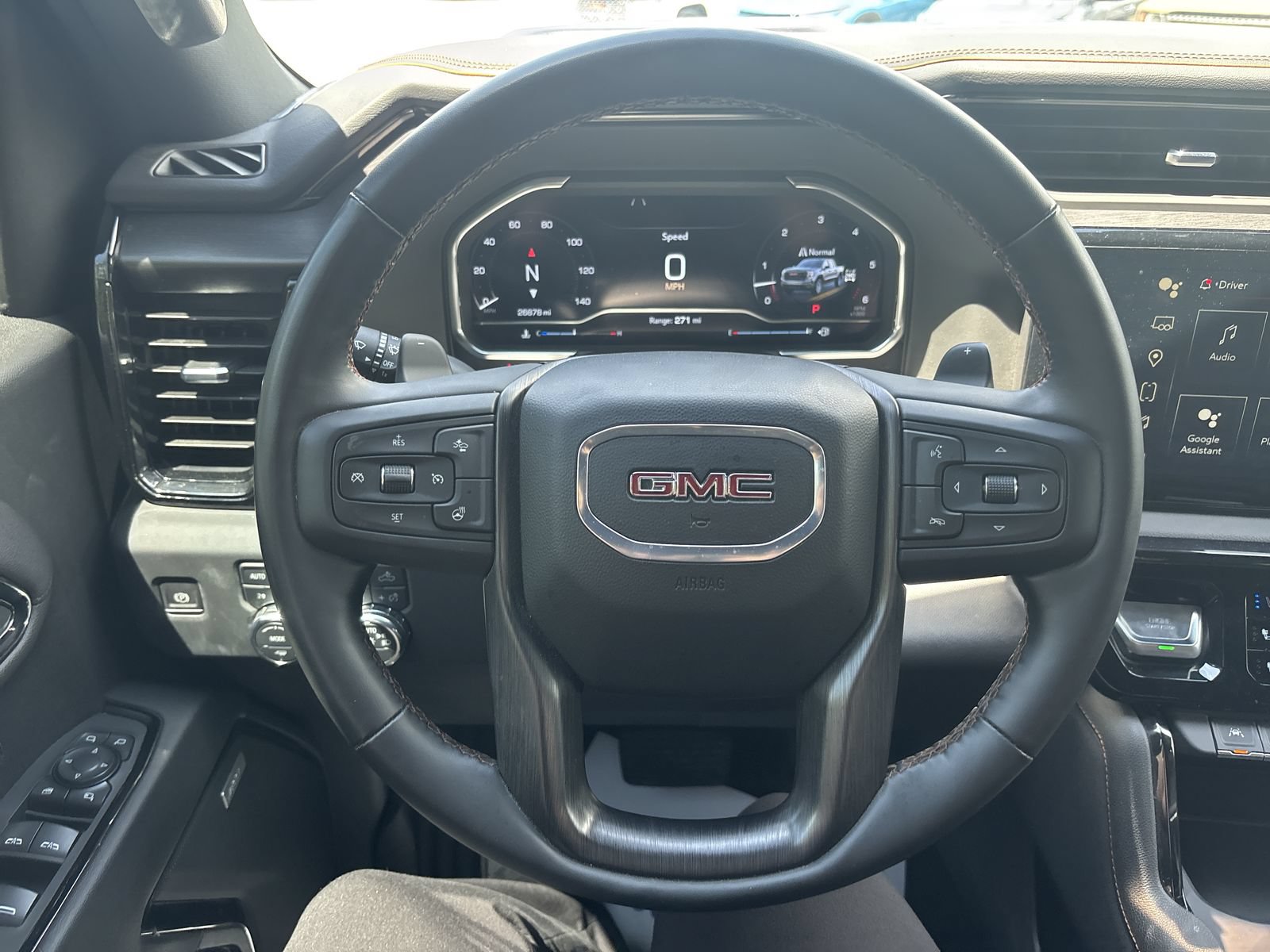 Used 2024 GMC Sierra 1500 AT4 w/ Technology Package AWD/4WD image 14
