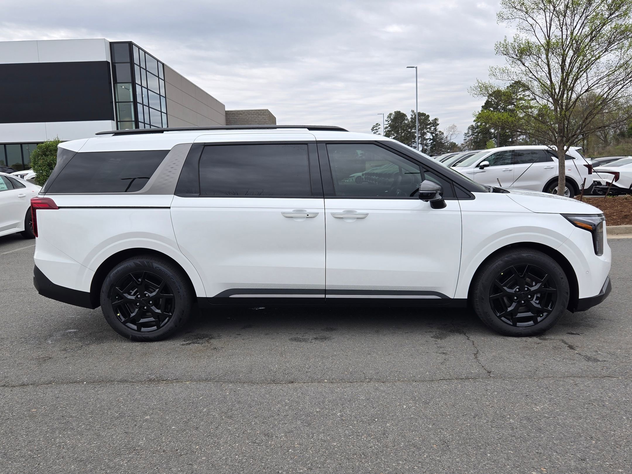 New 2026 Kia Carnival SX Prestige FWD image 8