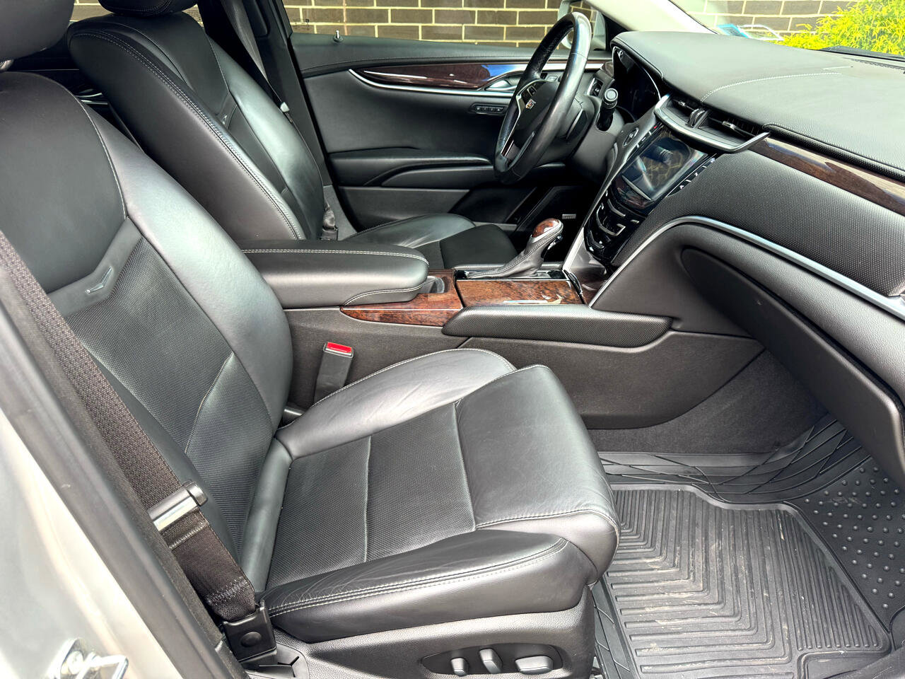 Used 2017 Cadillac XTS Luxury image 12