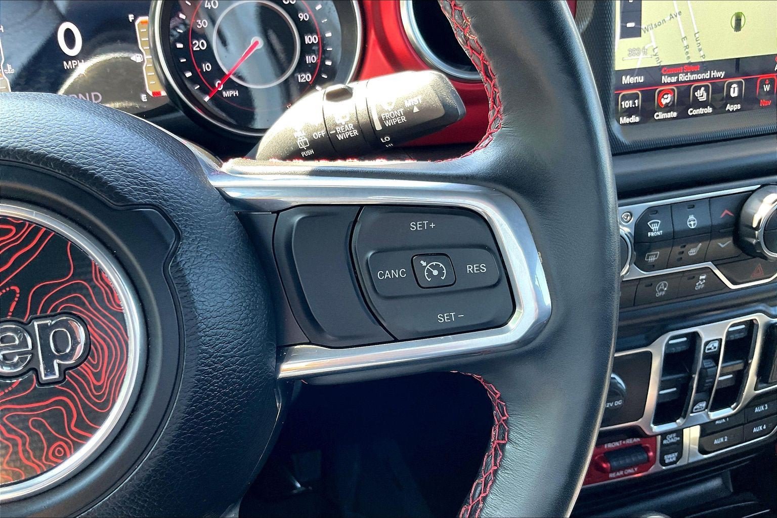 Used 2022 Jeep Wrangler Unlimited Rubicon AWD/4WD image 14