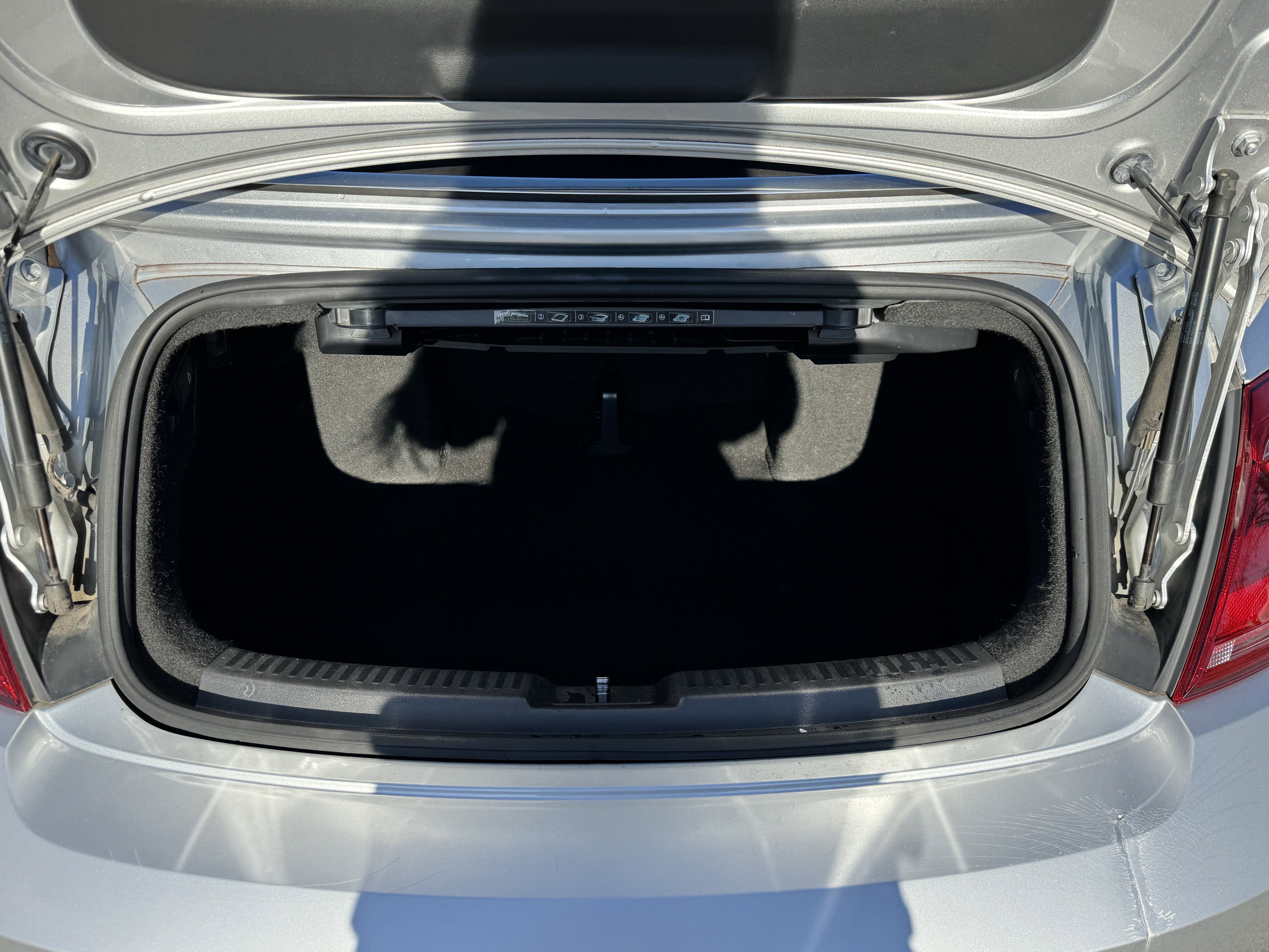 Used 2013 Volkswagen Beetle 2.0T image 13