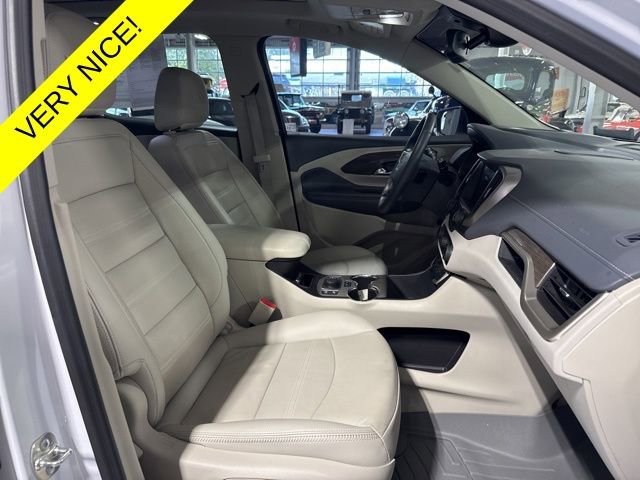 Used 2024 GMC Terrain Denali w/ Denali Premium Package image 43