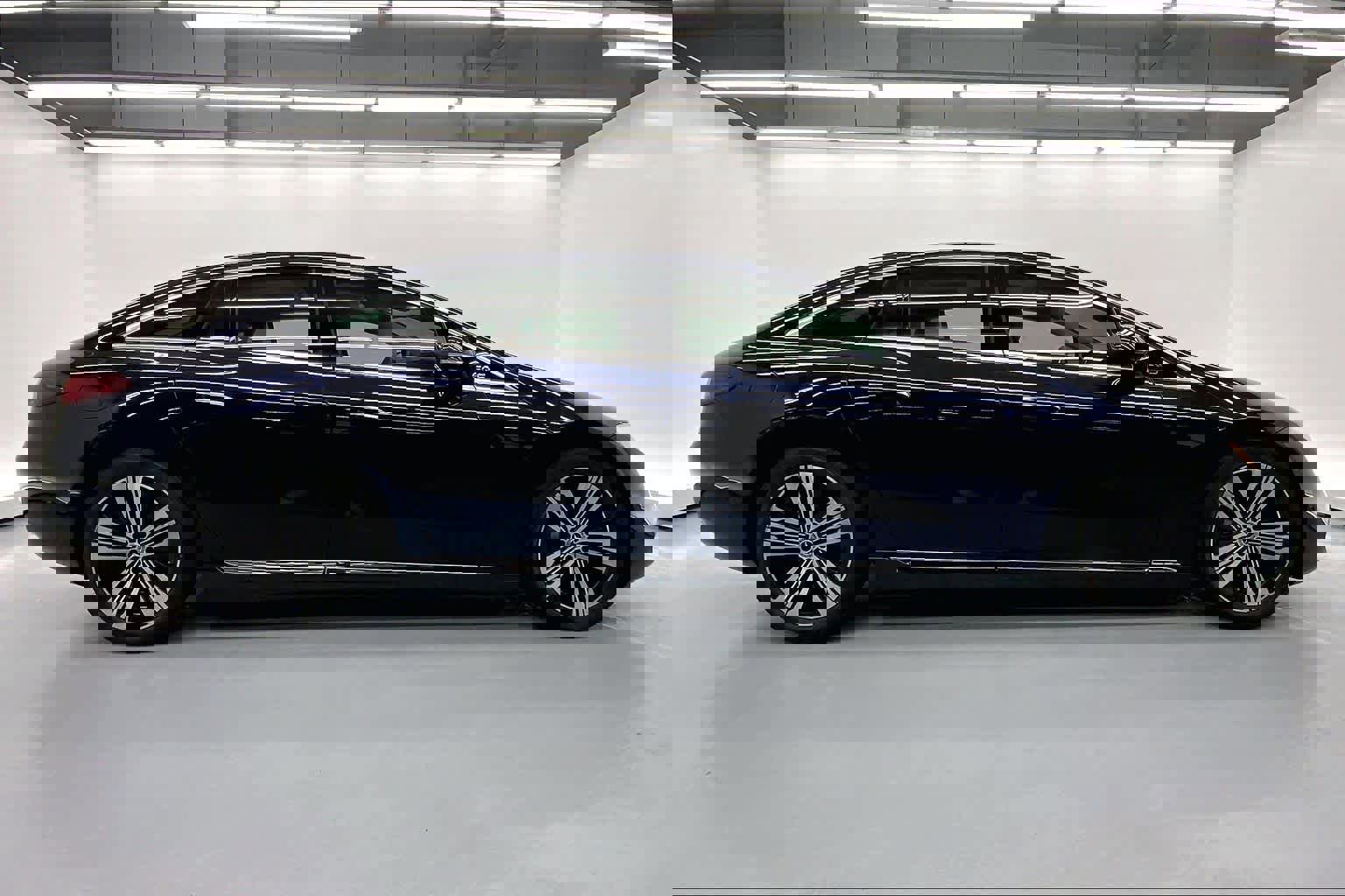 Certified 2022 Mercedes-Benz EQS 450+ Sedan image 5