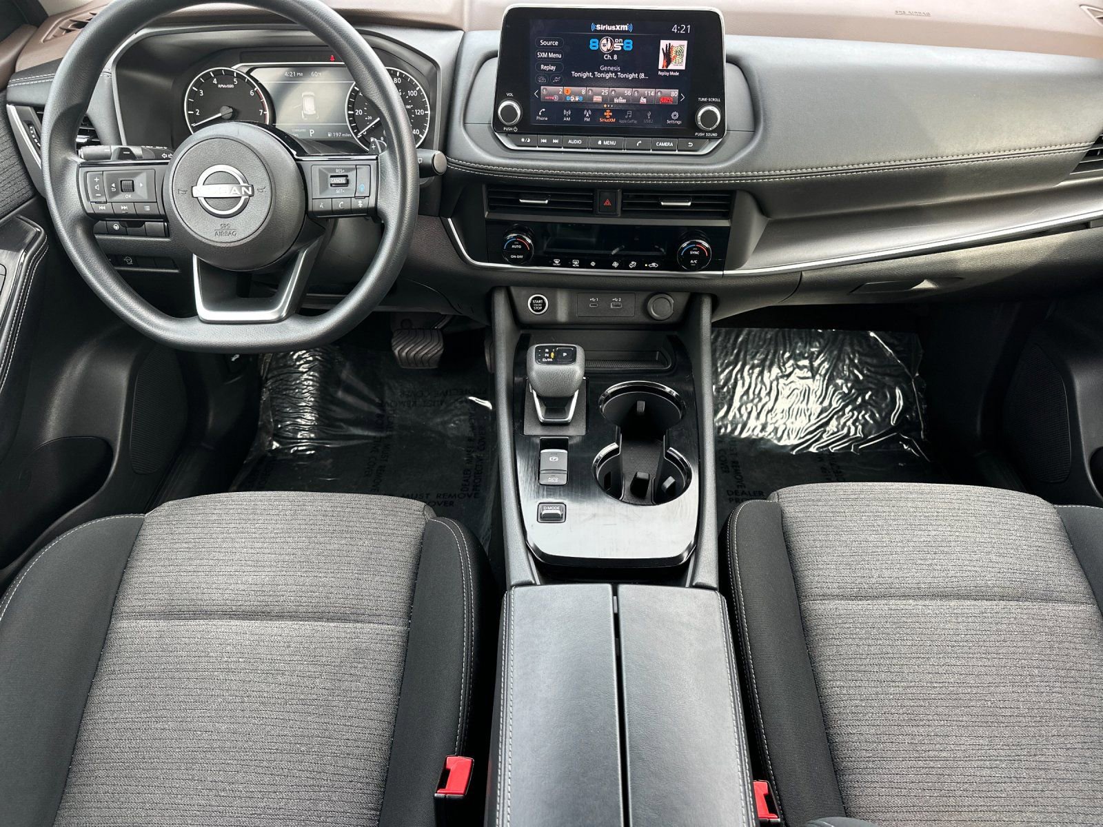 Used 2023 Nissan Rogue SV image 12