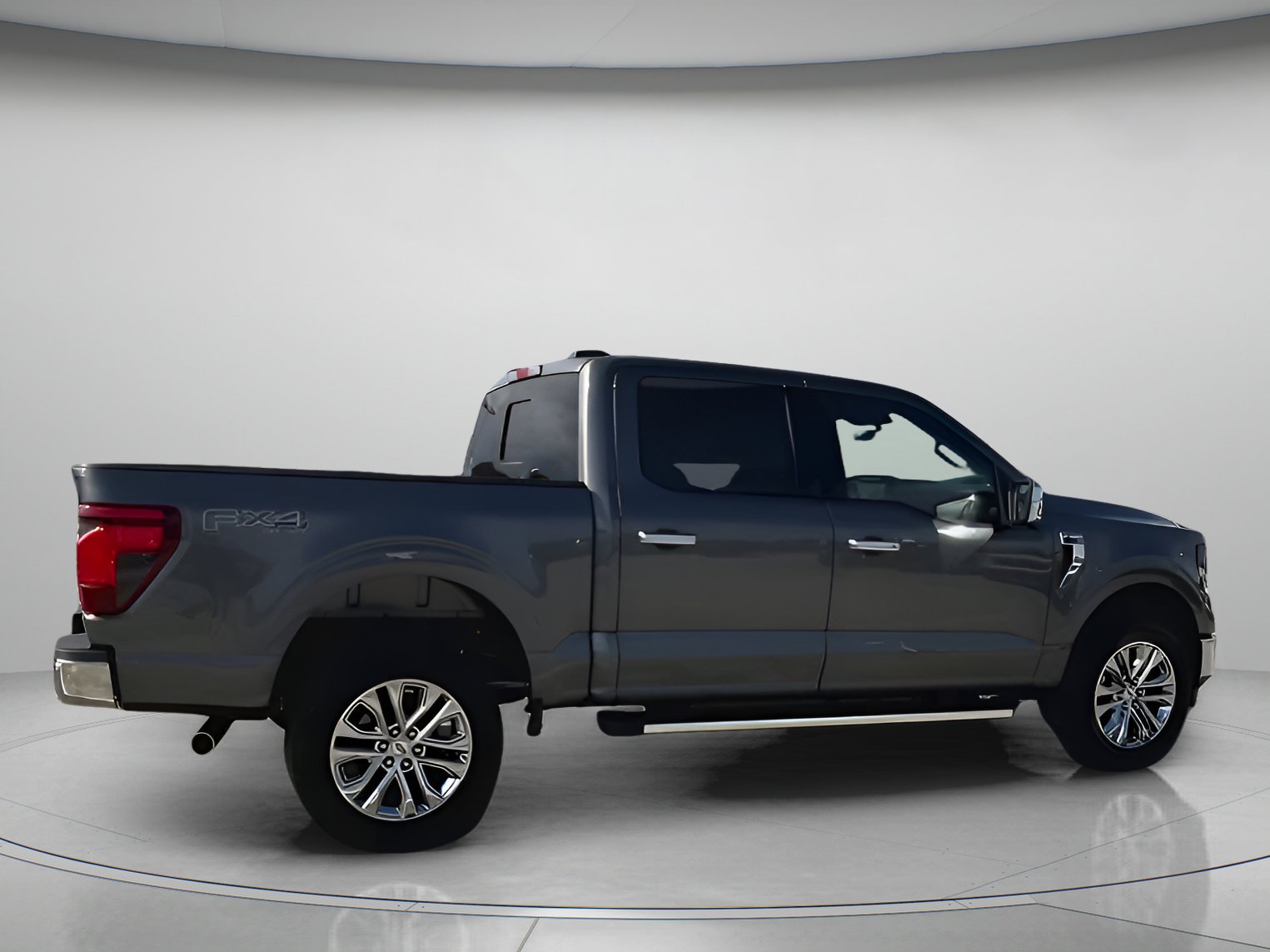 New 2025 Ford F150 XLT w/ Equipment Group 302A MID image 33