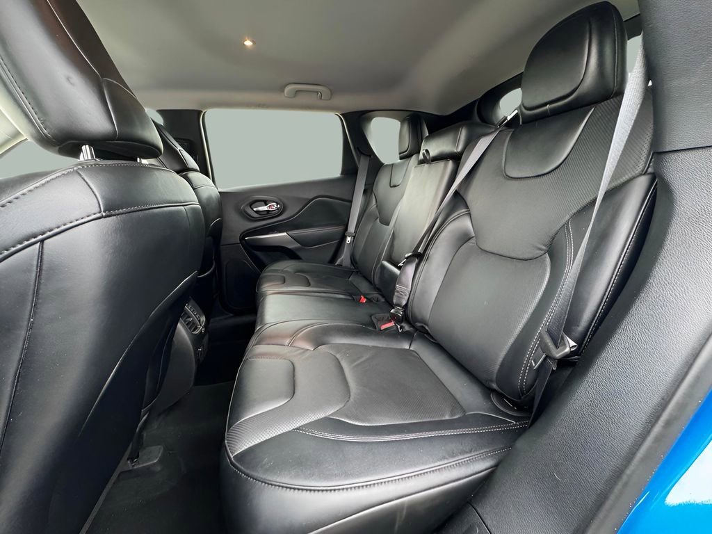 Certified 2022 Jeep Cherokee Latitude Lux image 25