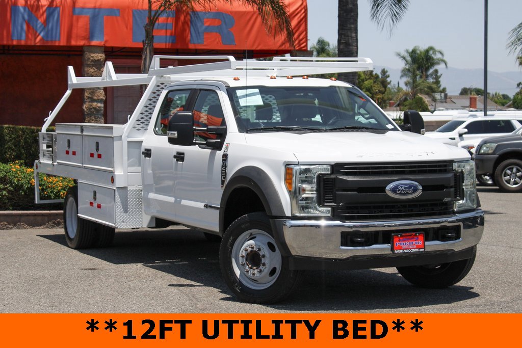 Used 2017 Ford F450 XL w/ Power Equipment Group image 2