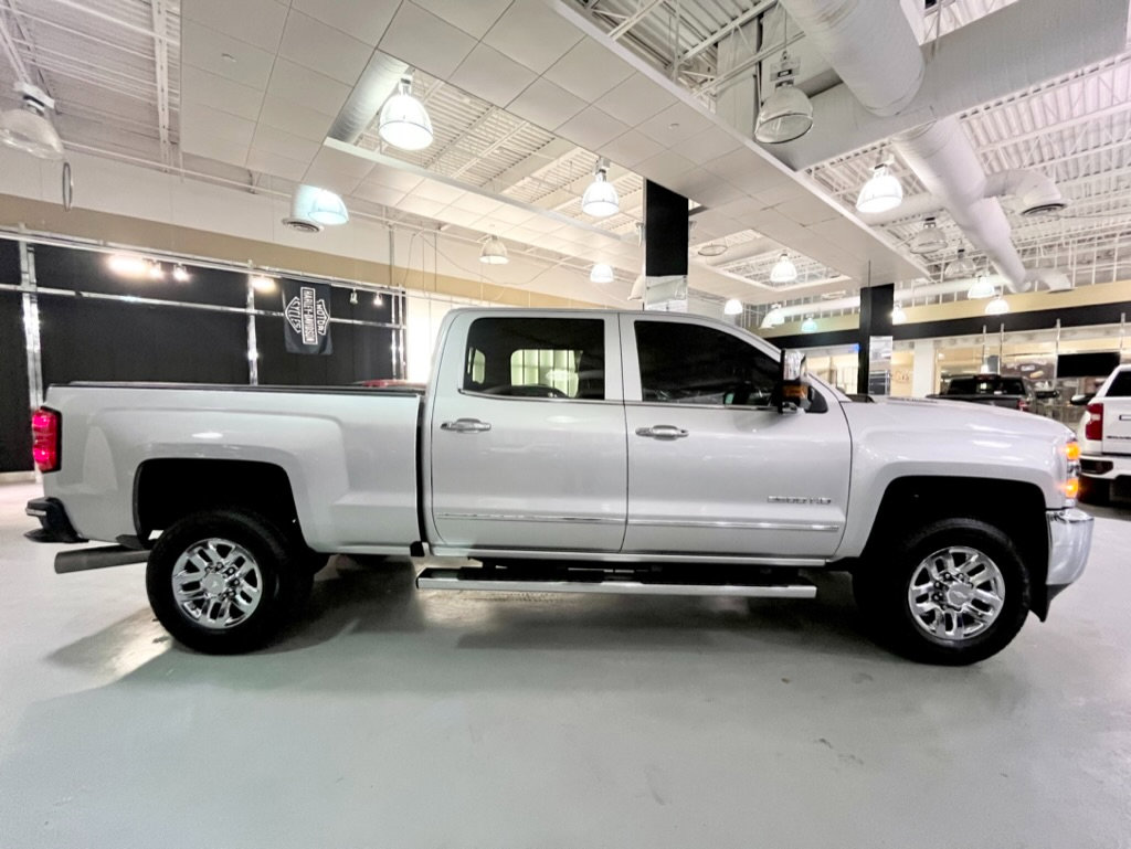 Used 2016 Chevrolet Silverado 2500 LTZ w/ Duramax Plus Package image 3