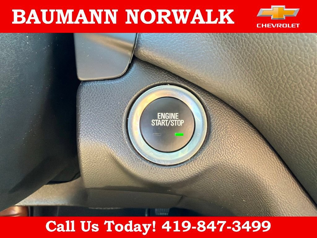 Used 2023 Chevrolet Equinox LT FWD image 32