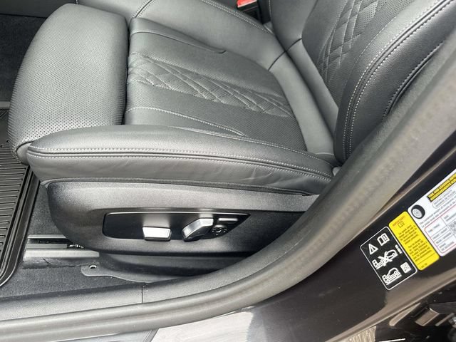 Certified 2023 BMW 540i xDrive w/ M Sport Package AWD/4WD image 28