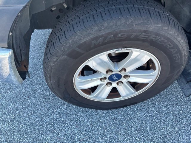 Used 2015 Ford F150 XLT w/ Equipment Group 301A Mid RWD image 5