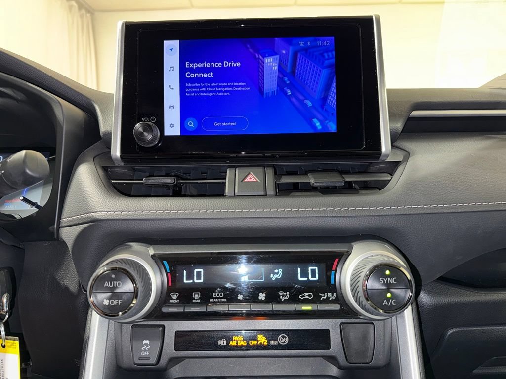 Certified 2025 Toyota RAV4 LE AWD/4WD image 26