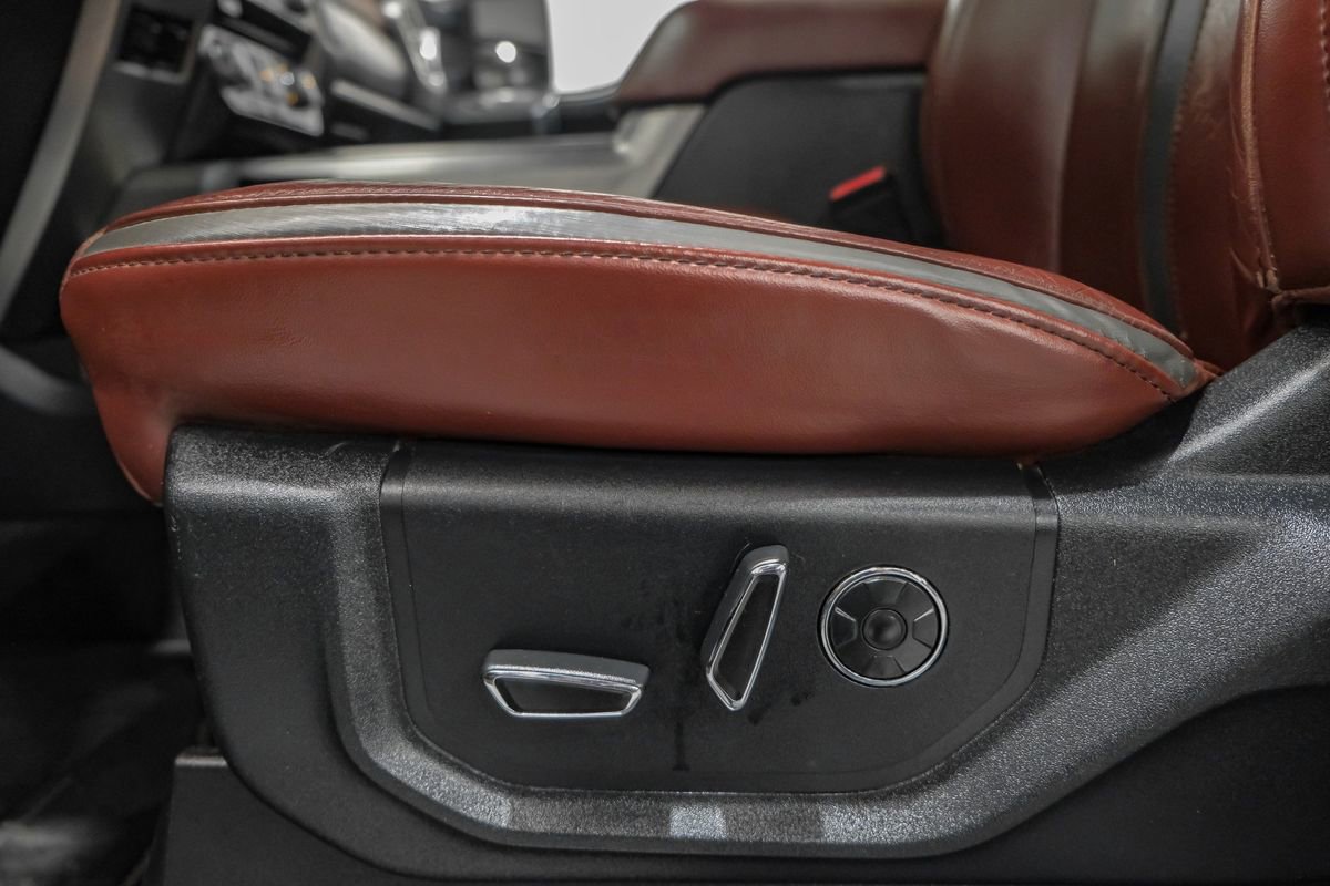 Used 2018 Ford F350 Platinum w/ Platinum Ultimate Package AWD/4WD image 33