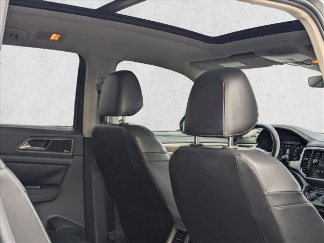 Used 2018 Volkswagen Atlas SEL Premium image 18