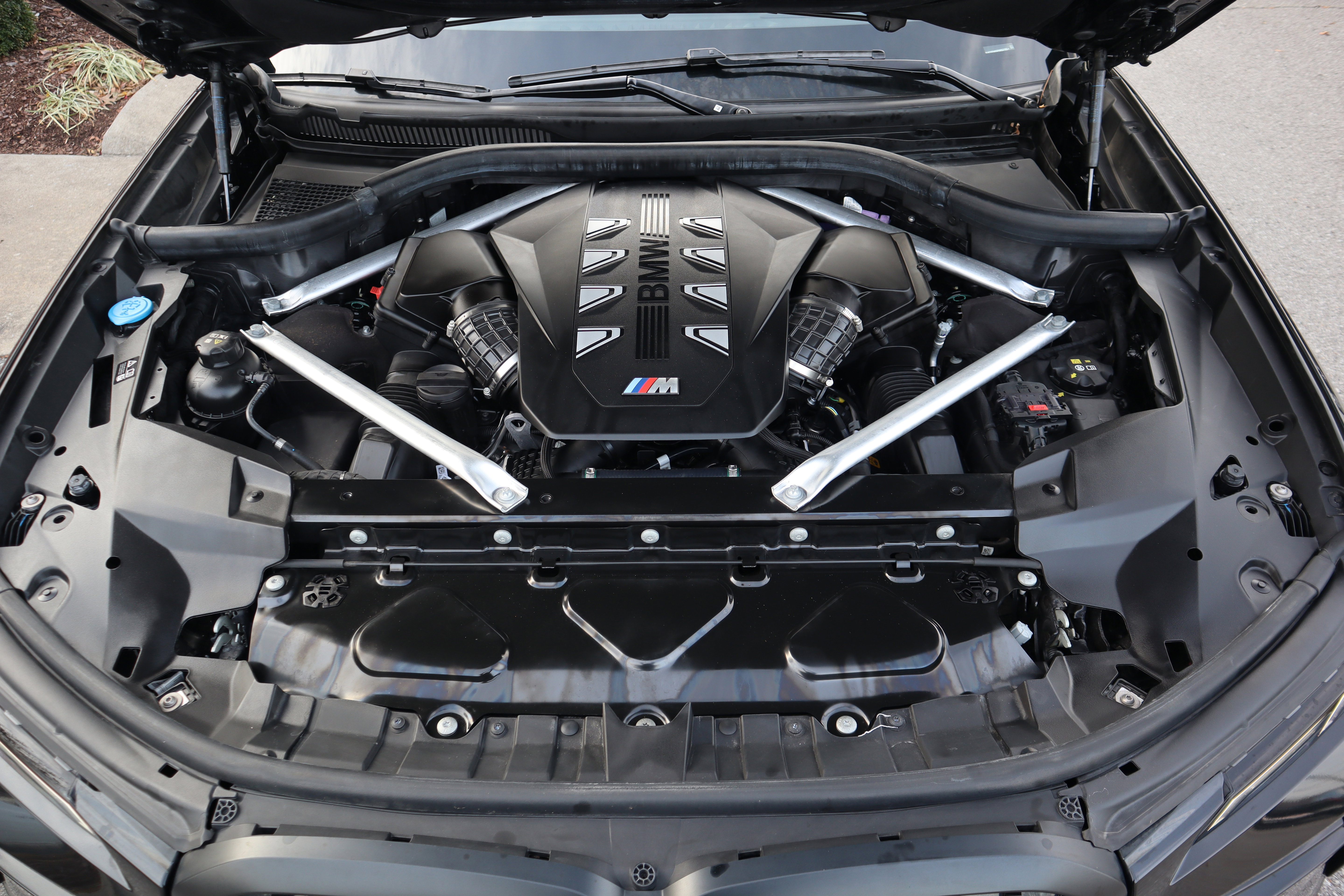 Used 2023 BMW X7 M60i w/ Executive Package image 40