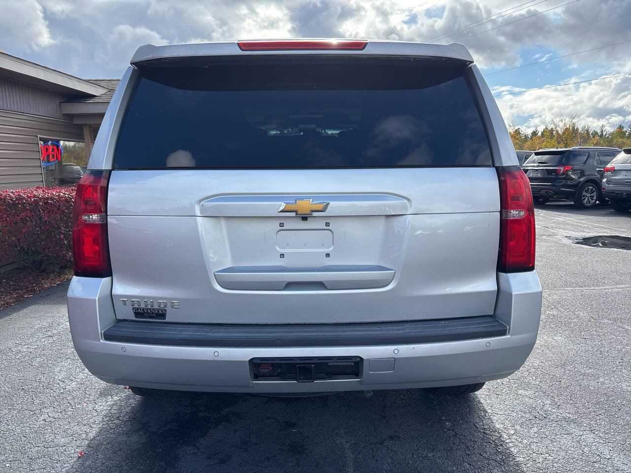 Used 2017 Chevrolet Tahoe LT image 5