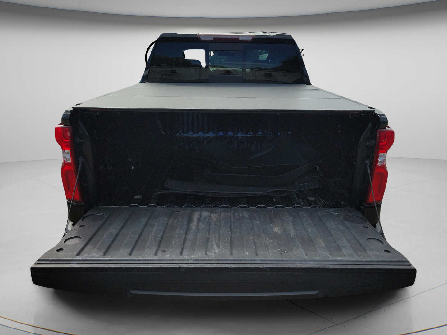 Used 2020 Chevrolet Silverado 1500 LTZ w/ LTZ Premium Package AWD/4WD image 9