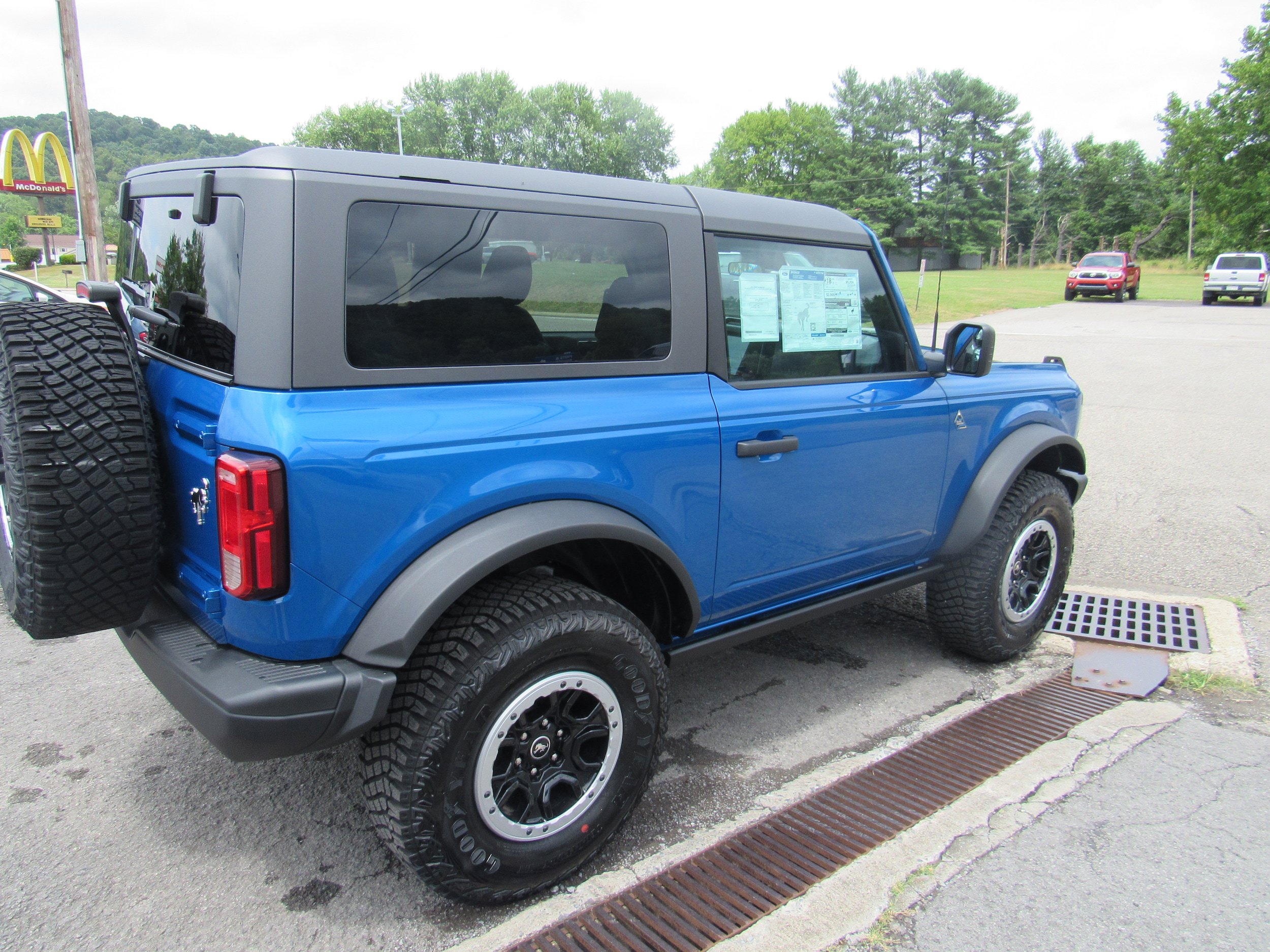 Used 2024 Ford Bronco Black Diamond w/ Sasquatch Package AWD/4WD image 6