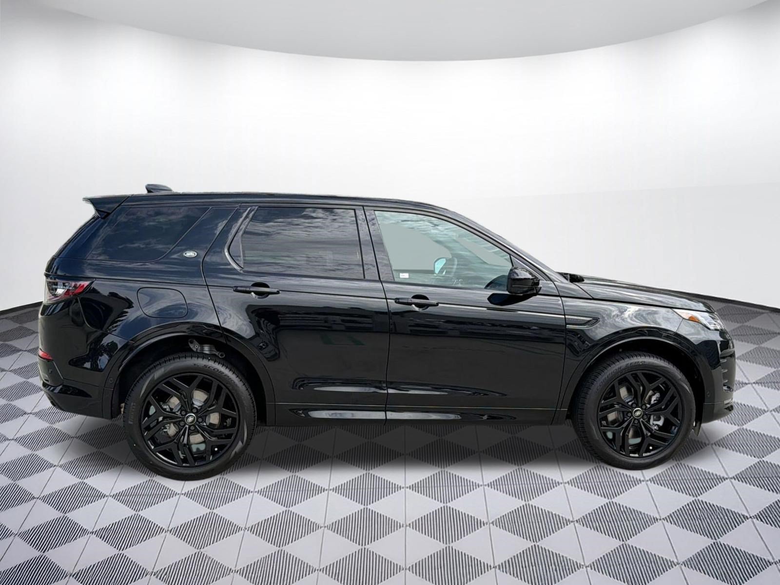 New 2026 Land Rover Discovery Sport Landmark AWD/4WD image 8