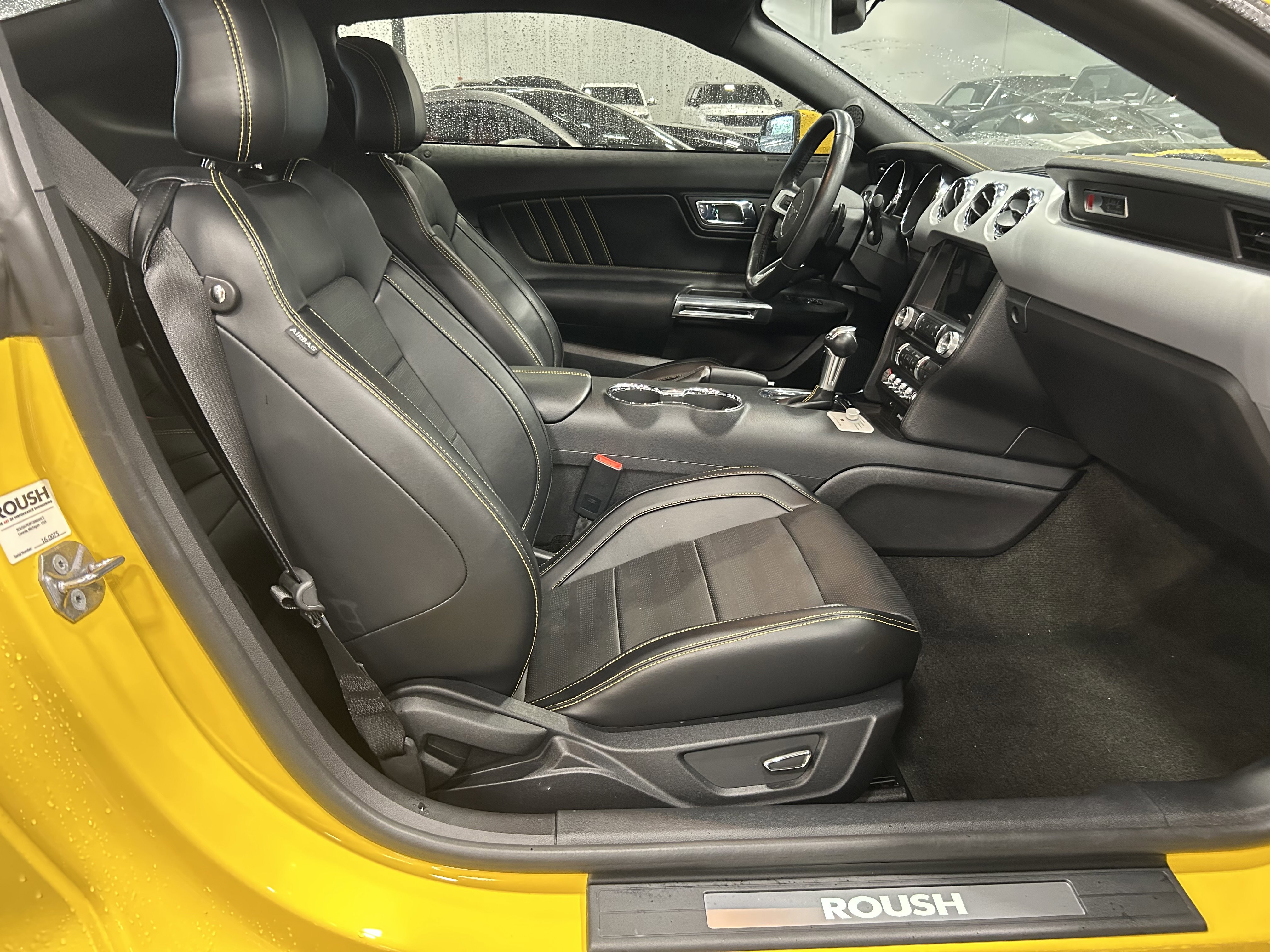 Used 2016 Ford Mustang GT Premium RWD image 18